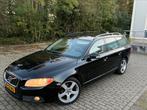 Volvo V70 2.4 D5 136KW AUT 2007 Zwart zeer netjes, Auto's, Volvo, Zwart, 2000 kg, Zwart, Stationwagon