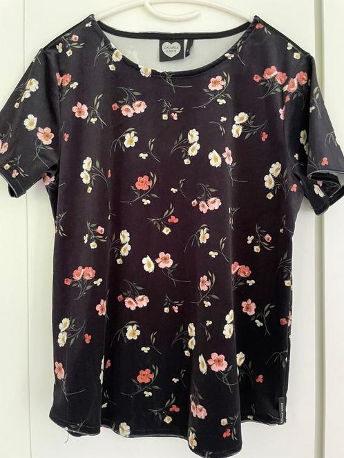 Shirt Catwalk Junkie maat S, Kleding | Dames, T-shirts, Zo goed als nieuw, Maat 36 (S), Paars, Korte mouw, Ophalen of Verzenden