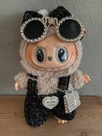 Labubu kledingset met bril en tas (geen pop)!, Ophalen of Verzenden, Nieuw, Overige typen