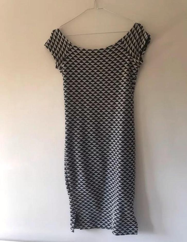 Zwart witte jurk maat S, Kleding | Dames, Jurken, Zo goed als nieuw, Maat 36 (S), Zwart, Boven de knie, Verzenden