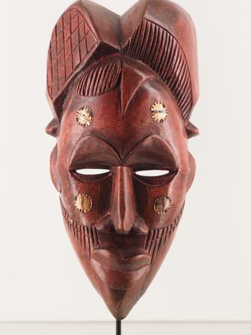 Idoma masker Nigeria (120828-04) beschikbaar voor biedingen