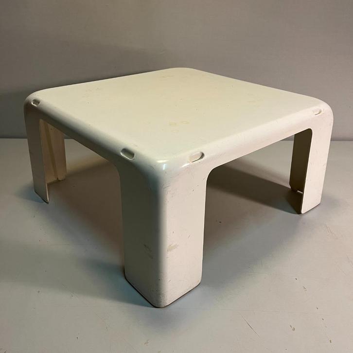 C&B Italia B&B Italia Mario Bellini Mod 4 Gatti no. 3, Huis en Inrichting, Tafels | Bijzettafels, Gebruikt, Vierkant, Minder dan 45 cm