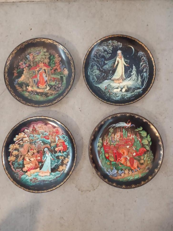 Russische Lakminiaturen Sprookjes Borden - Palekh Stijl, Antiek en Kunst, Antiek | Wandborden en Tegels, Ophalen of Verzenden
