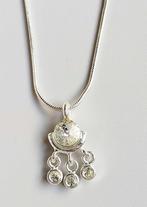 zilverkleurig elegant hangertje met strass, Overige materialen, Nieuw, Ophalen of Verzenden, Zilver