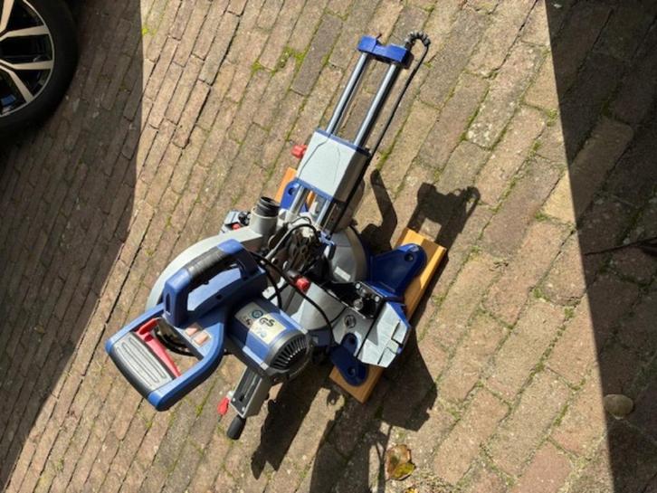 Afkortzaag Metabo KGS 216 zgan, Doe-het-zelf en Verbouw, Gereedschap | Zaagmachines, Zo goed als nieuw, Afkortzaag, 1200 watt of meer