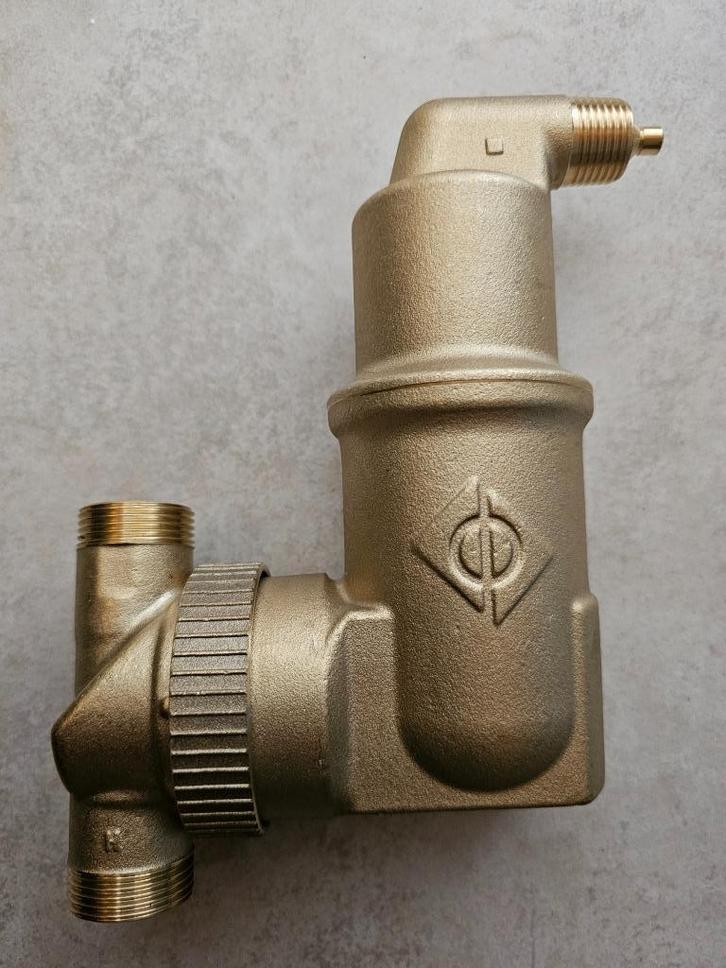 Nieuwe luchtafscheider Spirovent UA022W, Doe-het-zelf en Verbouw, Verwarming en Radiatoren, Nieuw, Overige typen, Minder dan 200 watt
