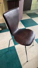 4 leuke eetstoelen, Huis en Inrichting, Stoelen, Kunststof, Gebruikt, Bruin, Ophalen of Verzenden