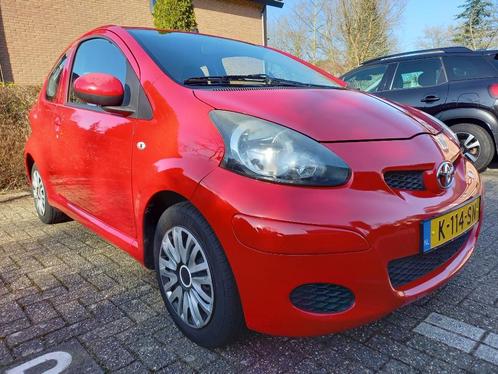 Toyota Aygo 1.0 12V Vvt-i 3DRS MMT 2009 Rood, Auto's, Toyota, Particulier, Aygo, Airbags, Airconditioning, Centrale vergrendeling