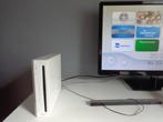 Nintendo Wii(wit glanzend )model rvl-001(eur) met kabels en, Ophalen of Verzenden, Gebruikt, Met 1 controller