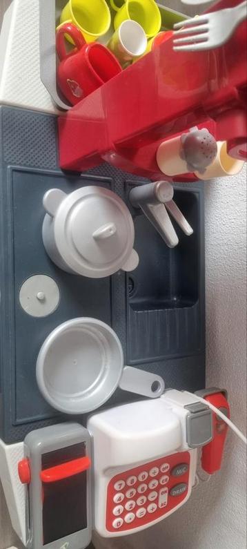 Speel keuken  beschikbaar voor biedingen