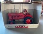 International Farmall 140 tractor. Schaal 1/16. Merk Ertl, Nieuw, Ophalen of Verzenden