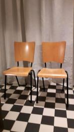 2 vintage school of fabriek stoelen samen 30 euro, Twee, Gebruikt, Bruin, Hout