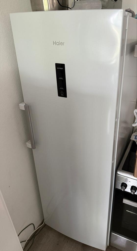 Haier H2F-220WSAA Vrieskast - Goede Staat!, Witgoed en Apparatuur, Vriezers en Diepvrieskisten, Zo goed als nieuw, Vrijstaand