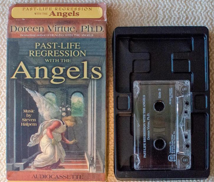Doreen Virtue Past-Life Regression with the Angels, Boeken, Esoterie en Spiritualiteit, Zo goed als nieuw, Overige typen, Overige onderwerpen