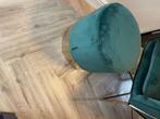 2x Velours fauteuil groen, met poef, Huis en Inrichting, Fauteuils, Hotel luxe / richmond, Stof, 75 tot 100 cm, Zo goed als nieuw