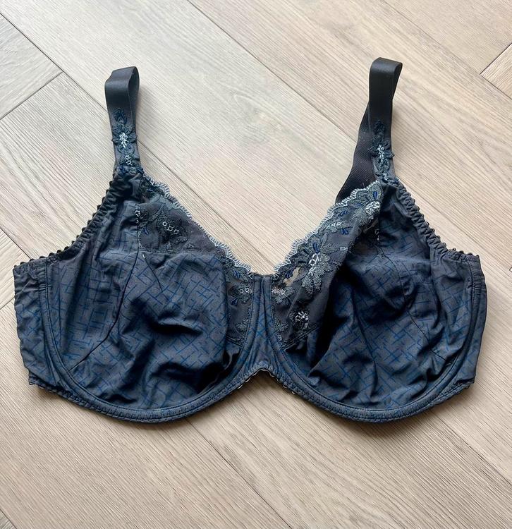 Prima Donna 90F Grijs Kant FullCup (LEES BESCHRIJVING), Kleding | Dames, Ondergoed en Lingerie, BH, Grijs, Ophalen of Verzenden