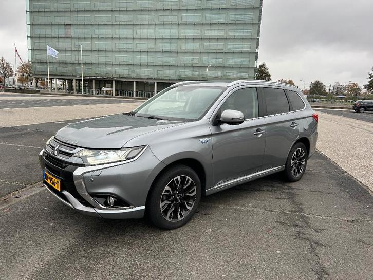 Mitsubishi Outlander 2.0 Phev 203pk 4WD, Auto's, Mitsubishi, Particulier, Outlander, 360° camera, 4x4, ABS, Achteruitrijcamera
