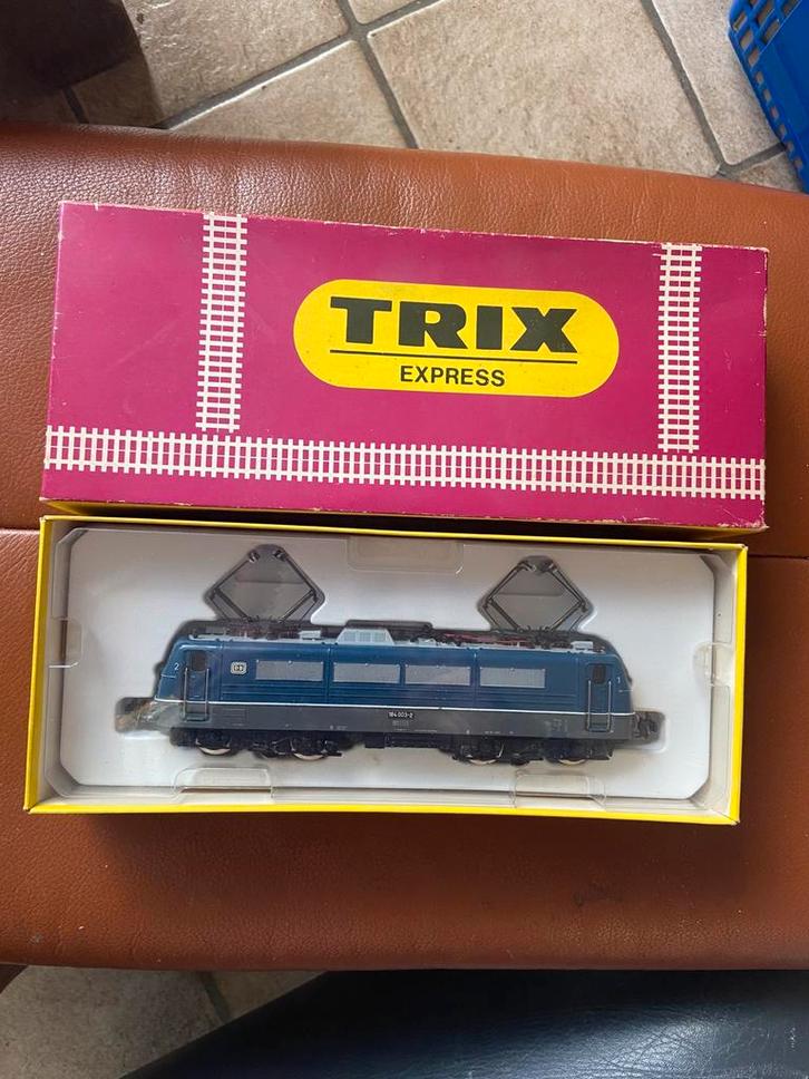 Trix expres model 2247 in nieuwstaat., Hobby en Vrije tijd, Modeltreinen | N-Spoor, Zo goed als nieuw, Gelijkstroom, Trix, Ophalen of Verzenden