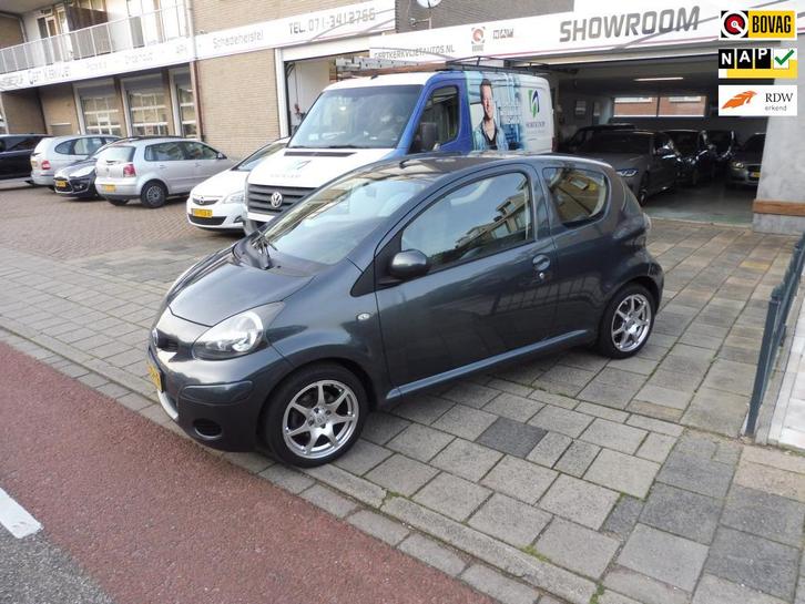 Toyota Aygo 1.0-12V Comfort/NW APK, Auto's, Toyota, Te koop, Aygo, ABS, Achteruitrijcamera, Airbags, Centrale vergrendeling, Elektrische ramen