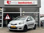 Toyota Aygo 1.0-12V Comfort 5 drs / Nieuwe Banden / APK 11-2, Voorwielaandrijving, Stof, Gebruikt, Met garantie (alle)