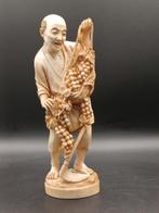 Okimono ivoor - 17 cm meji periode, Antiek en Kunst, Kunst | Beelden en Houtsnijwerken, Ophalen of Verzenden