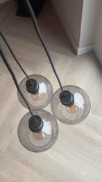 Moderne hanglamp met 3 glazen bollen. TEAB, Huis en Inrichting, Lampen | Hanglampen, Ophalen of Verzenden, Zo goed als nieuw, Glas