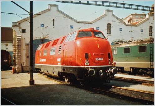 MARKLIN 3384 SBB dieselloc serie Am 4/4 ex DB 220 ovp + DIG., Hobby en Vrije tijd, Modeltreinen | H0, Zo goed als nieuw, Locomotief