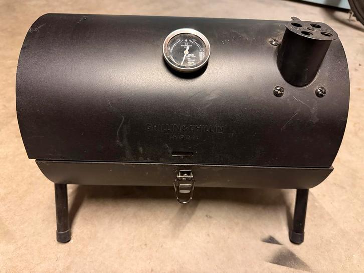 BBQ Tafelmodel - Compact & Handig!, Tuin en Terras, Houtskoolbarbecues, Gebruikt, Ophalen of Verzenden