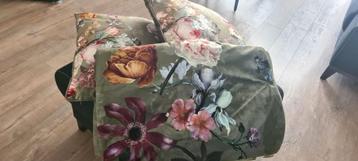 Essenza set, 2 kussens en plaid€ 120 beschikbaar voor biedingen