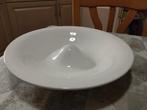 Witte fruitschaal., Huis en Inrichting, Woonaccessoires | Schalen en Manden, Ophalen, Porselein of Keramiek, Schaal, Rond