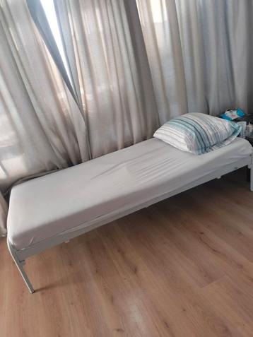Eenpersoonsbed - 90x200 - Metalen Frame - Wit beschikbaar voor biedingen