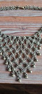 Vintage Zilverkleurige Ketting met Belletjes, Ophalen, Met hanger, Gebruikt, Zilver
