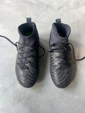 Voetbalschoenen Nike maat 38 beschikbaar voor biedingen