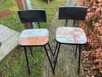 Twee leuke barkrukken, Huis en Inrichting, Barkrukken, Ophalen, Gebruikt, Met voetsteun, 60 tot 90 cm