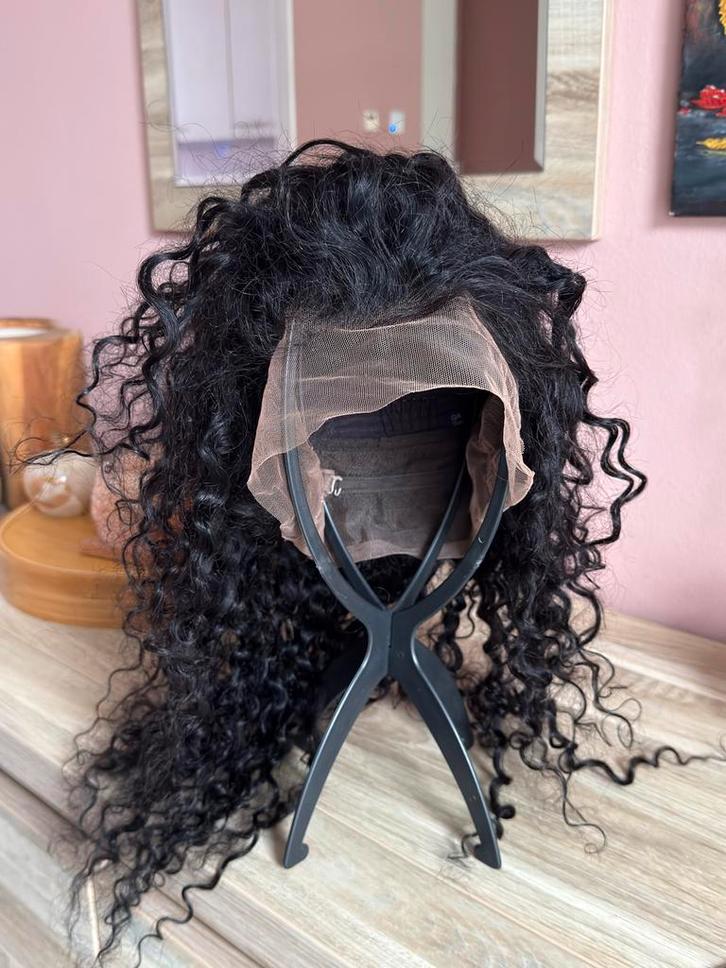 SNEL TE KOOP. Nieuwe Braziliaanse Krullen Pruik - Echt Haar, Sieraden, Tassen en Uiterlijk, Uiterlijk | Haarverzorging, Nieuw