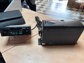 Grundig 4000 radio cassette met 10cd lader beschikbaar voor biedingen