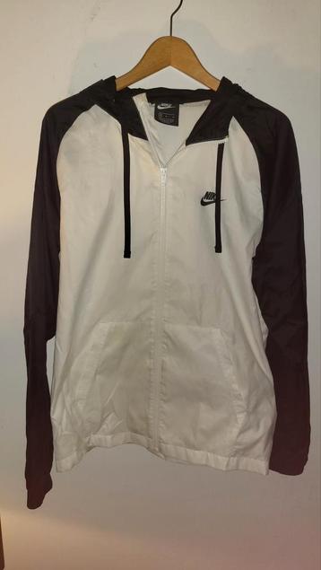 Nieuwe Nike Trainingsjas Regenjack - Maat M beschikbaar voor biedingen