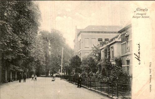 Hoogere Burgerschool in Almelo, oude straat zichtbaar., Verzamelen, Ansichtkaarten | Nederland, Gelopen, Overijssel, 1920 tot 1940