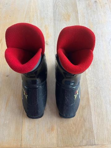 Skischoenen kind beschikbaar voor biedingen
