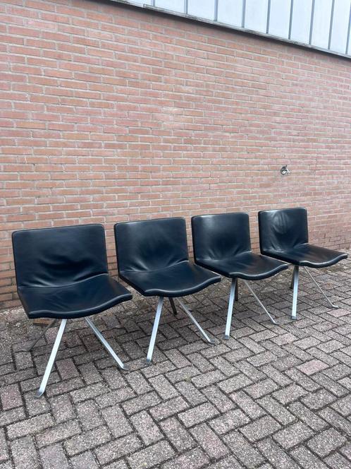 Italiaans design eetkamer stoelen van het merk Tonon, Huis en Inrichting, Stoelen, Gebruikt, Vier, Leer, Zwart, Ophalen of Verzenden