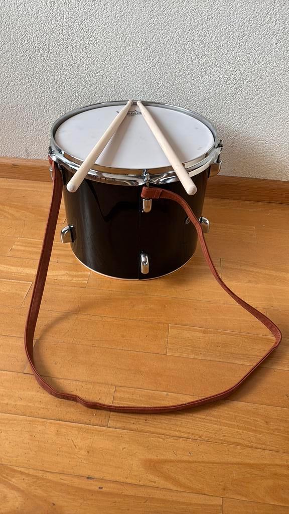 stevige supporters trommel / voetbal trommel / feest trommel, Muziek en Instrumenten, Percussie, Zo goed als nieuw, Trommel, Ophalen of Verzenden