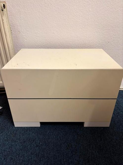 Nachtkastjes, Huis en Inrichting, Slaapkamer | Nachtkastjes, Gebruikt, Minder dan 55 cm, Minder dan 45 cm, Hout, Ophalen