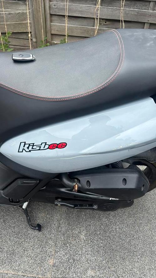 Scooter peugot kisbee (3300km), Fietsen en Brommers, Brommeronderdelen | Scooters, Zo goed als nieuw, Peugeot, Overige typen, Ophalen of Verzenden