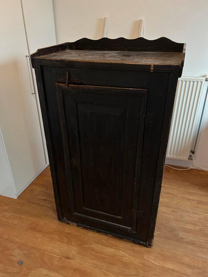 Antieke donkerbruine broodkast, Huis en Inrichting, Kasten | Roldeurkasten en Archiefkasten, Gebruikt, 100 tot 150 cm, 50 tot 100 cm