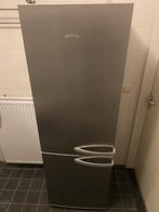 Smegg koelkast met koelvriescombinatie, Witgoed en Apparatuur, Koelkasten en IJskasten, Ophalen, Gebruikt, Met aparte vriezer
