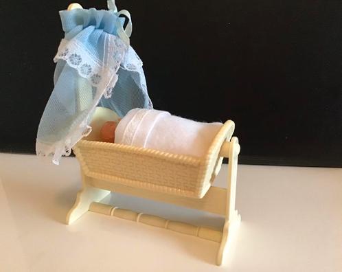 Wiegje, wagen, kinderstoel en 2 popjes, Antiek en Kunst, Antiek | Speelgoed, Ophalen of Verzenden