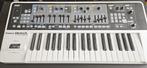 Roland SH01 Gaia, Muziek en Instrumenten, Synthesizers, Roland, Zo goed als nieuw, Met midi-aansluiting, Overige aantallen