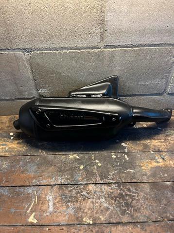 Piaggio Uitlaat 125/180cc - Scooter Uitlaat beschikbaar voor biedingen