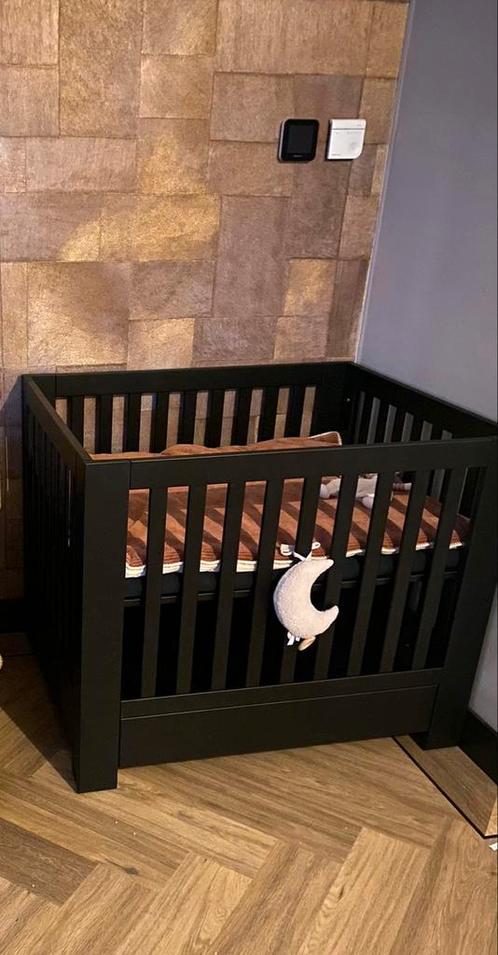 Kidsmill Alaska Box Met Lade Zwart Mat, Kinderen en Baby's, Boxen, Zo goed als nieuw, Boxkleed, Ophalen
