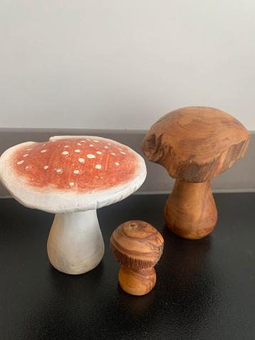 Paddenstoelen keramiek en olijvenhout set van 3 beschikbaar voor biedingen